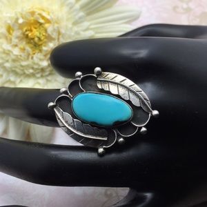 Vintage sterling silver size 9 ring